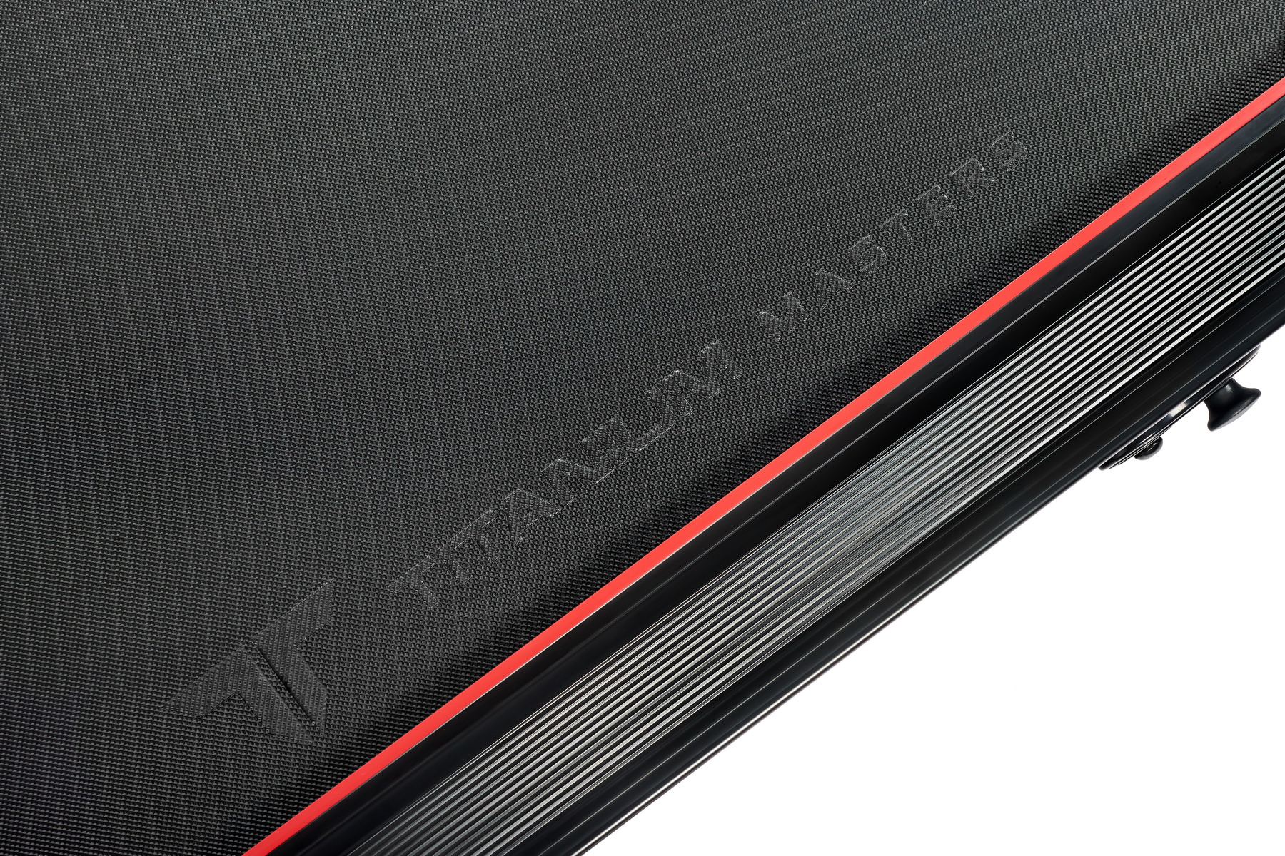 Titanium Masters Physiotech TCA ширина тренажера, см - 76